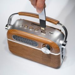 Radio przenośne z oldschoolowym designem, 3 image